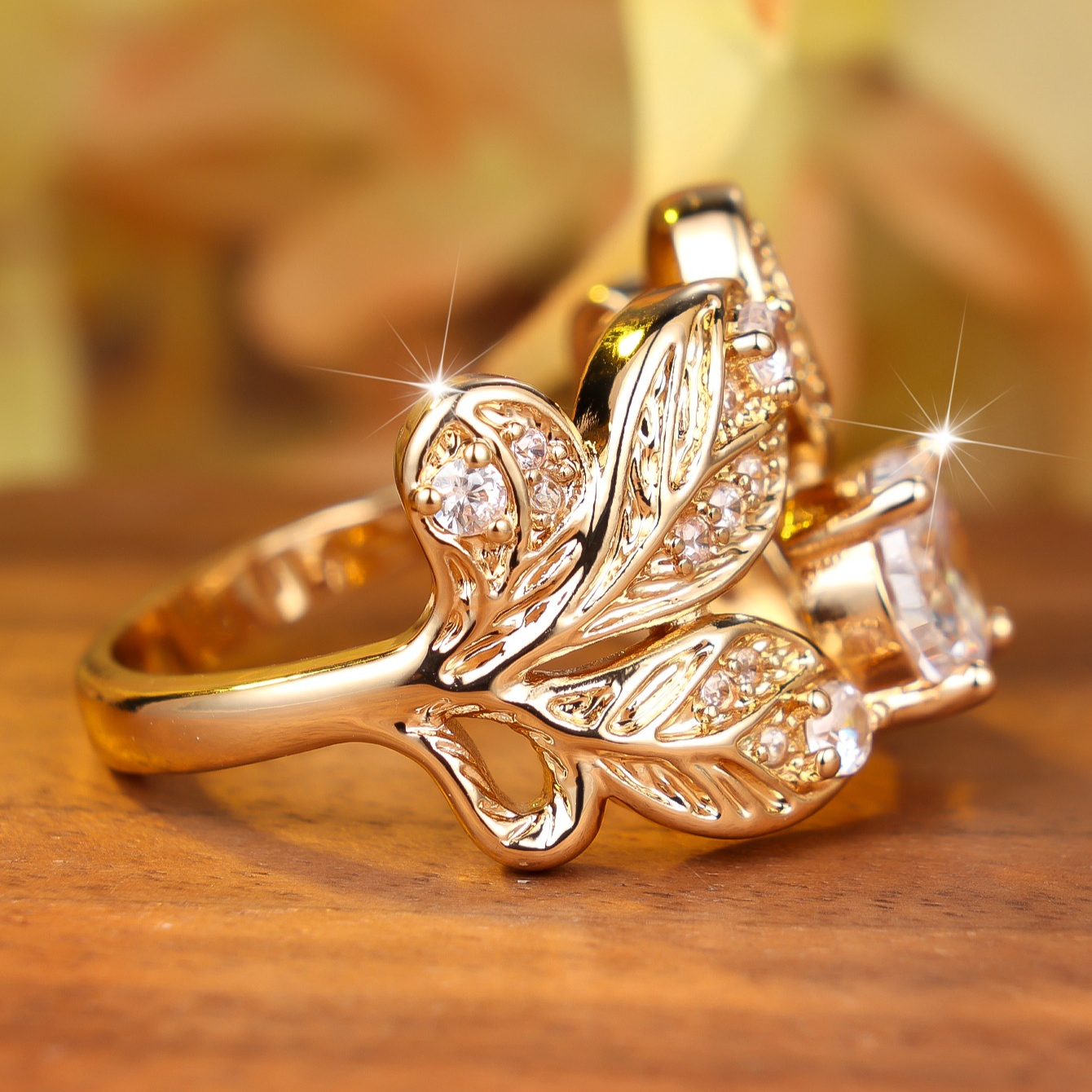 Unisex Wide-band Hollow-out Ring with Intertwined Leaves